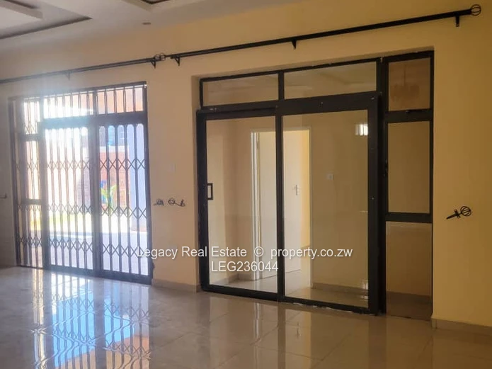 Executive Solar-Powered 5-Bedroom Cluster Home for Rent in Greendale,