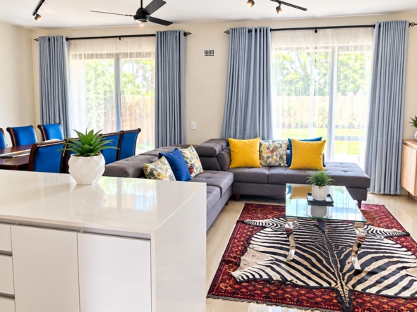 3 Bedroom Flat & Apartment