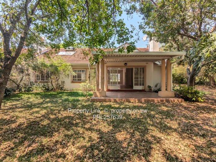 Bridgeways Renovated 3-Bed Townhouse - Available Immediately!