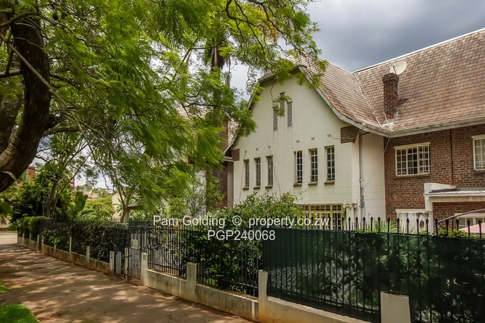 3 Bedroom Duplex In Prime Avenues Location