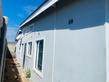 2 Bedroom Garden Flat