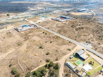 Commercial & Industrial Land