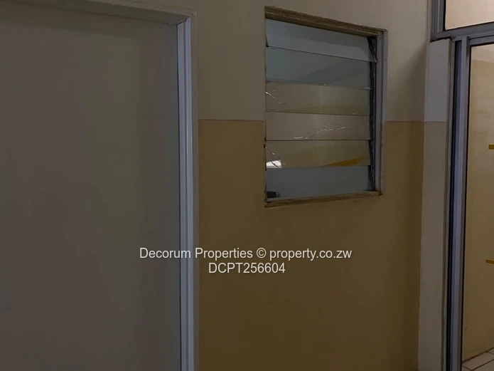 Eastlea 900m² Office — Borehole, Partitioned Interiors (Sole Mandate)