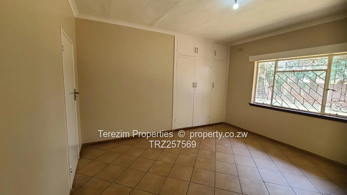 Greendale Commercial cffices for Rental  