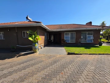 7 Bedroom House