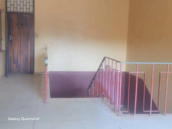 2 Bedroom Flat & Apartment