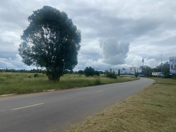 Commercial & Industrial Land