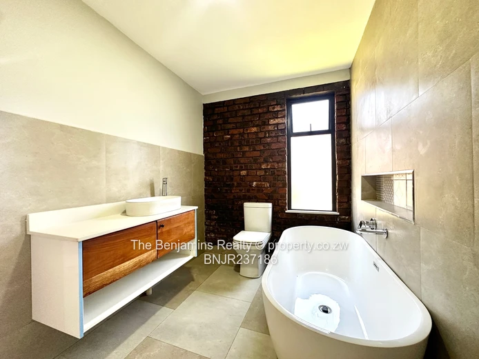 Spacious 2 bed cluster unit 