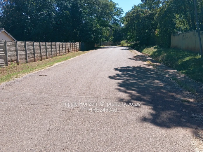 Large 5-Bed Unfinished Home on 4,500m² — Westgate Bluffhill 