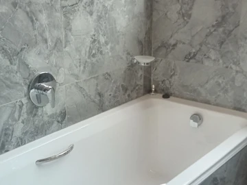 3 Bedroom Flat & Apartment