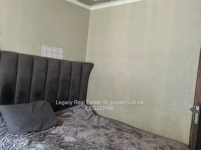 Greendale 4-Bed Family Home with Flatlet & Verandah
