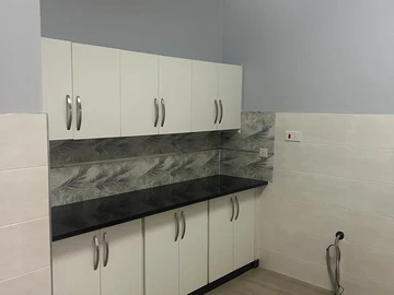 3 Bedroom Flat & Apartment