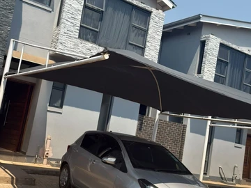 3 Bedroom Flat & Apartment
