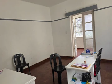 2 Bedroom Flat & Apartment