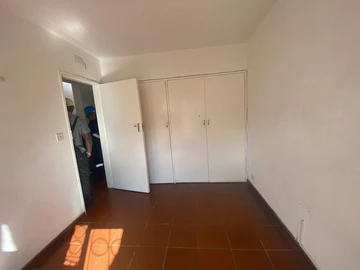 3 Bedroom Flat & Apartment