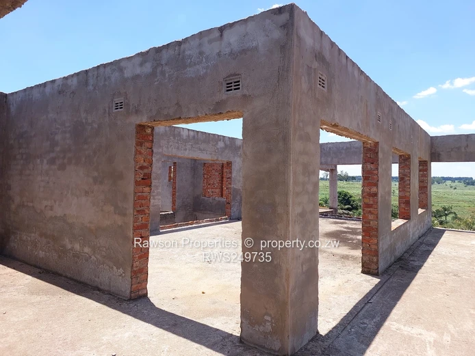 Unfinished split-level 4-bed with panoramic Brookview views (Sole Mandate)