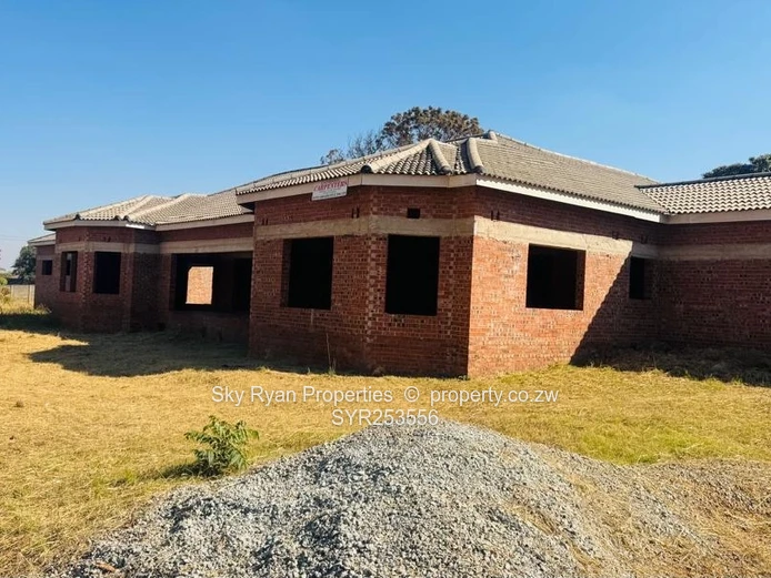 *House For Sale in Bluffhill 
