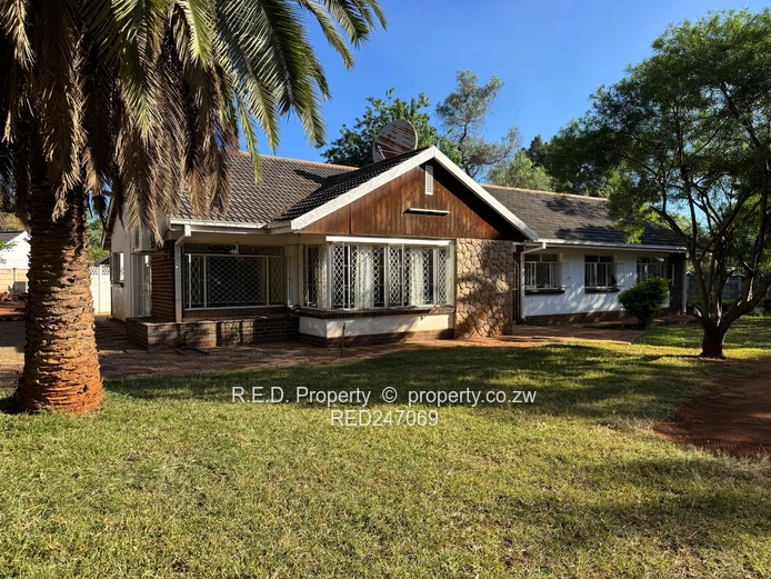 Neat Family Home In Ilanda!