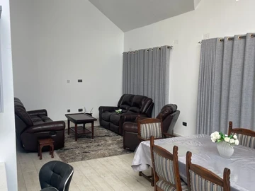 3 Bedroom Garden Flat