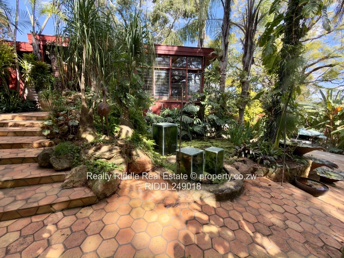 Tropical Architectural Masterpiece In Prestigious Glen Lorne