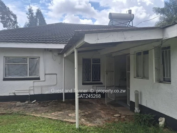  6-Bedroom House For Sale In Old Marlborough