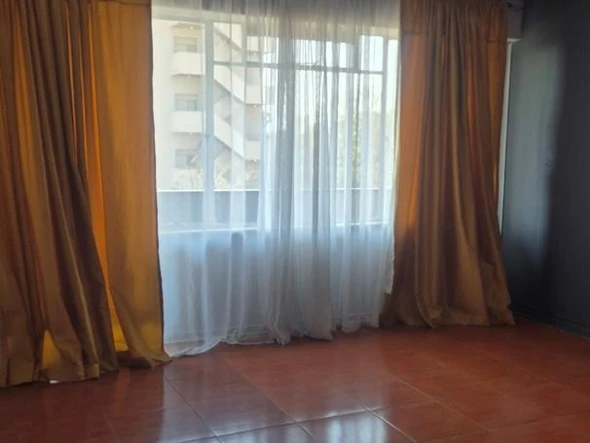 2 Bedroom Flat & Apartment