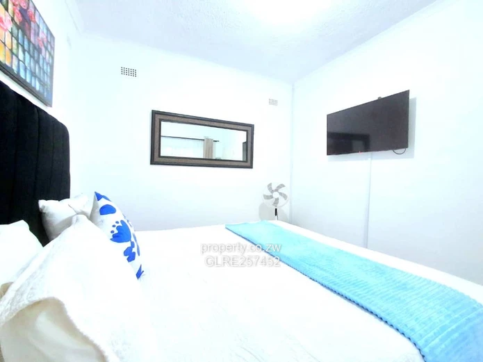 Spacious 8BR Avondale (Harare North) Home — Pool & Borehole