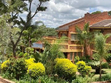 9 Bedroom House