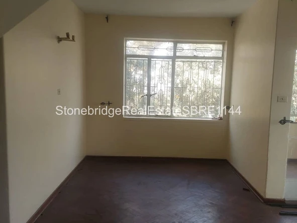 3 Bedroom Flat & Apartment