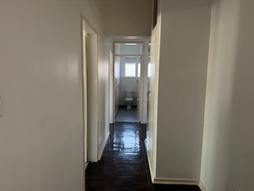 2 Bedroom Flat & Apartment