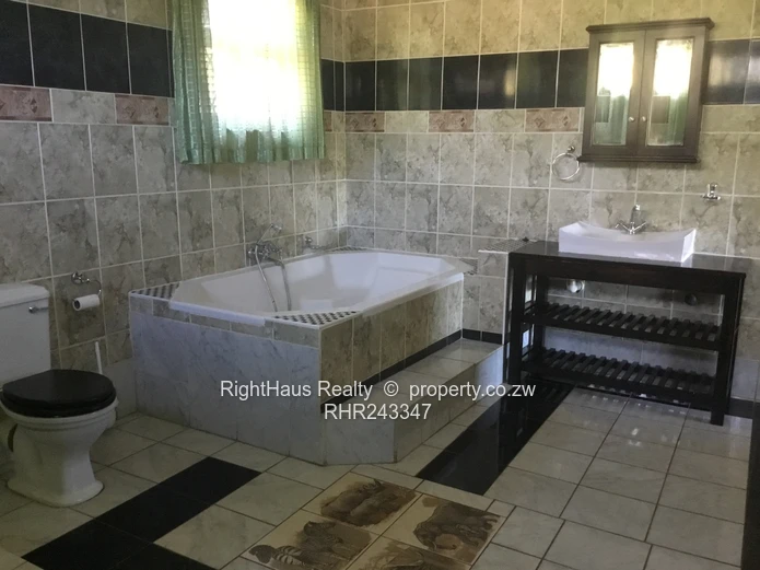 An Elegant 5 bedroom house-Borrowdale rd