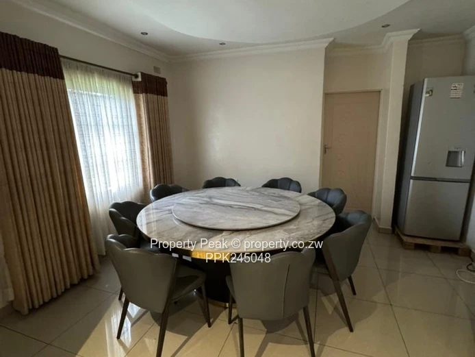 Beautiful Hatfield 5-Bed Home on 1,870m² — Solar System, Borehole