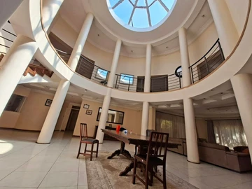 7 Bedroom House