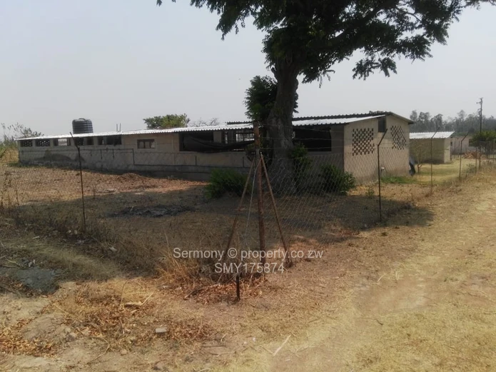 Farms & Agricultural Land for Sale in Zvimba Road, Norton SMY175874