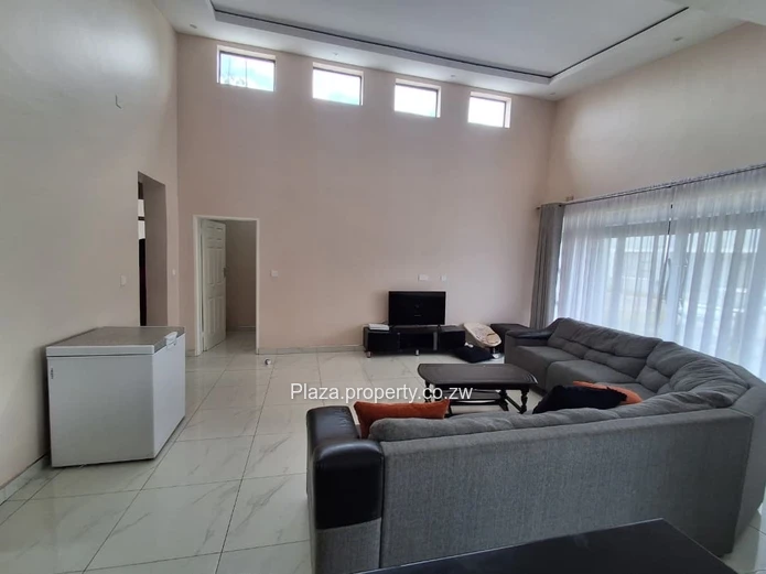 3 bedroom townhouse in Hatfield, Logan Park