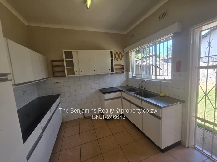 Garden Flat In Avondale
