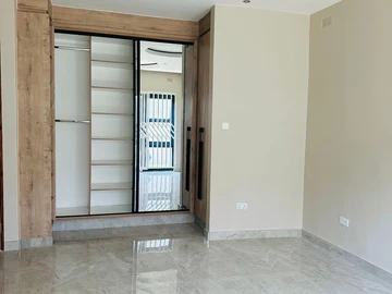 3 Bedroom Garden Flat