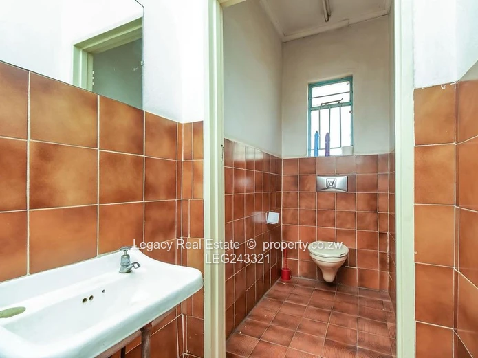 Established Industrial Property With Fuel Tank & Yard