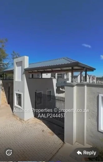 Greendale Coronation – Modern 4-Bedroom Home with Solar Backup & 24hr Security (USD $2,000)