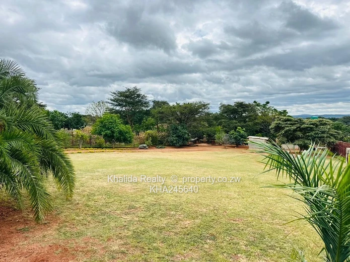 Gletwin Stand With A 3 Bedroomed Cottage For Sale