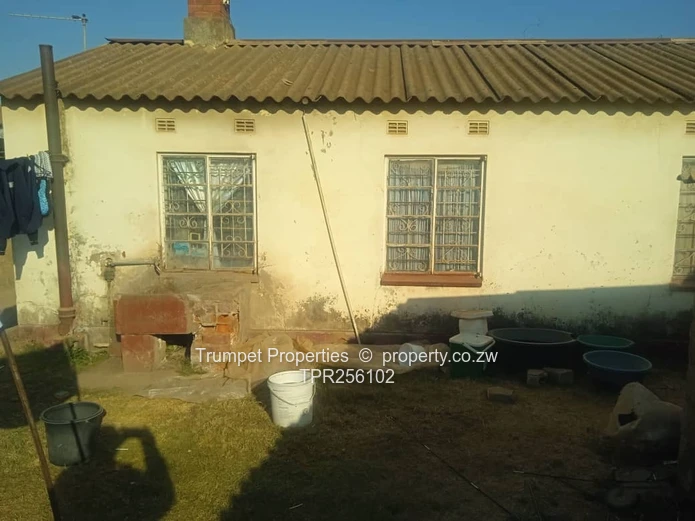 3-Bed Mufakose Home — Metered ZESA & Municipal Water
