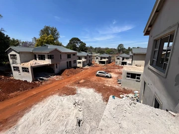2 Unit Townhouse Complex