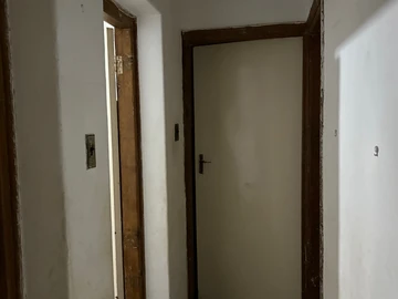 2 Bedroom Flat & Apartment