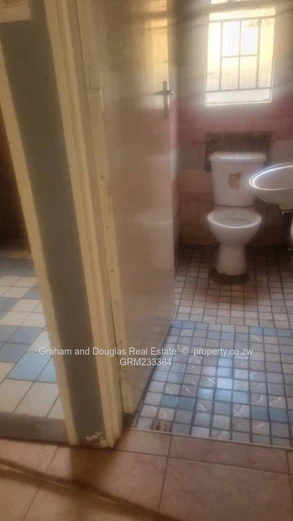 Neat Dzivarasekwa Extension house for sale