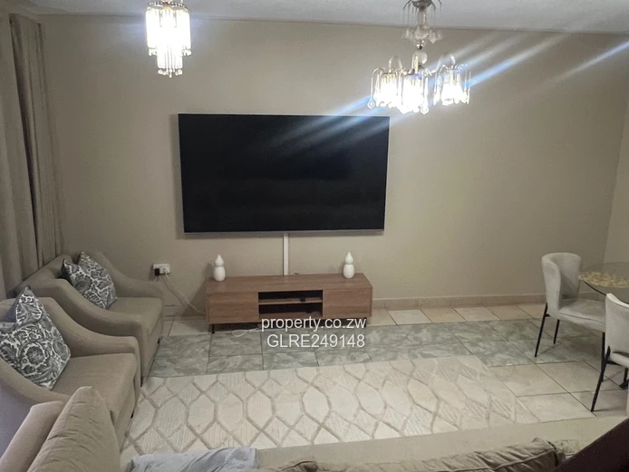 2-Bed Garden Flat in Greencroft, Harare West – Borehole