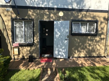2 Bedroom Garden Flat