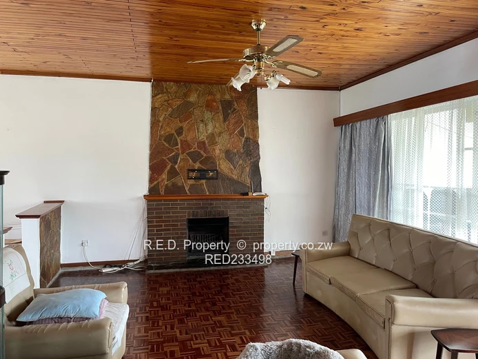 Comfortable Family Living in a Well-Located Area