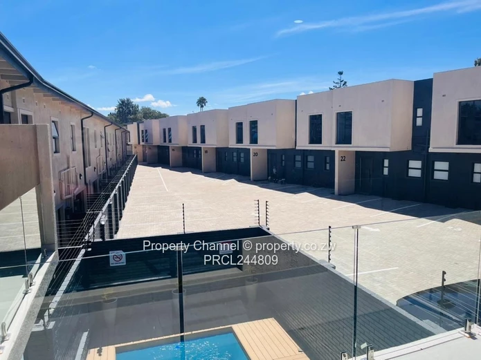 Modern 2-Bed Strathaven Apartment with Pool & Borehole