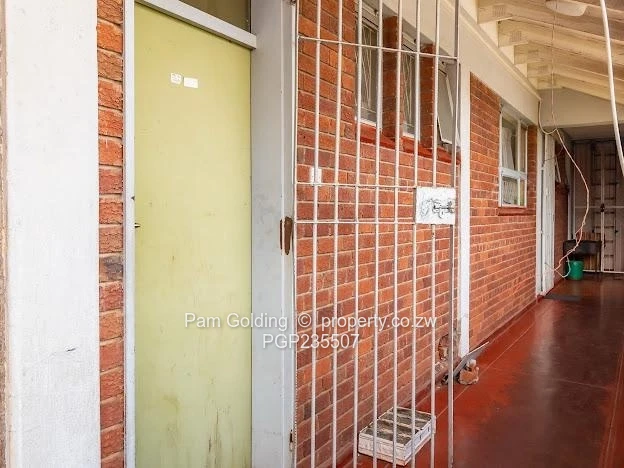  Eastview Garden Flat 