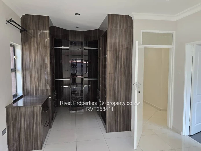 Vacant House To Let In Madokero
